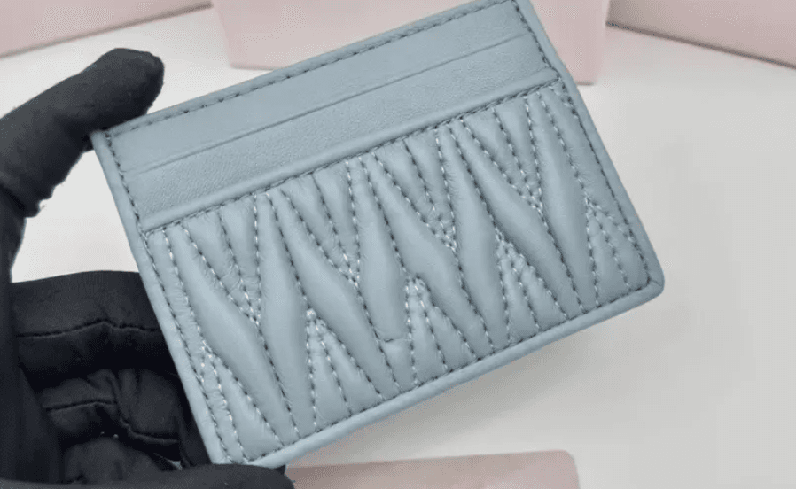 miu miu card holder
