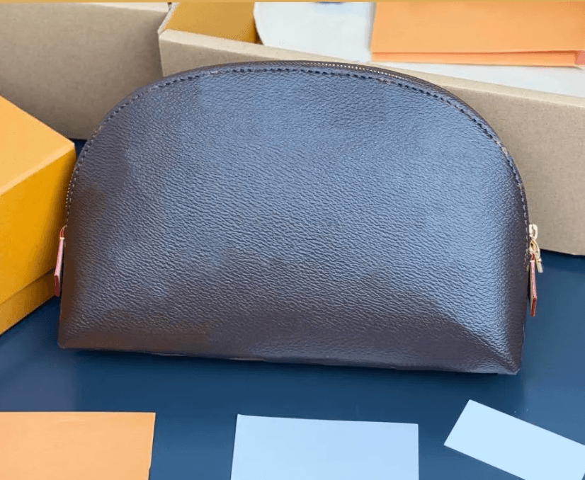 LV Pouch