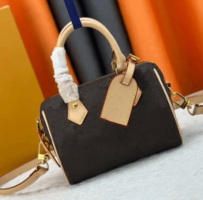LV Nano 16 cm