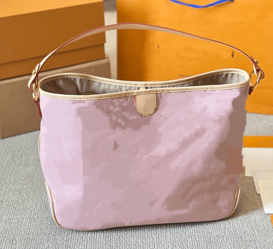 LV Tote