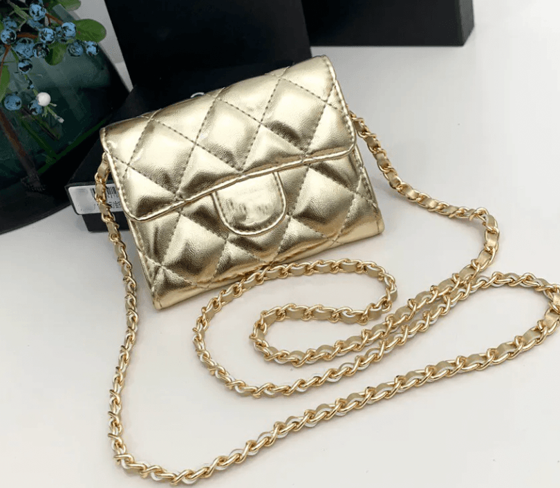 Chanel wallet on chain