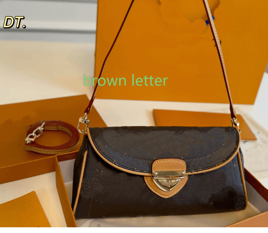 LV Pochette