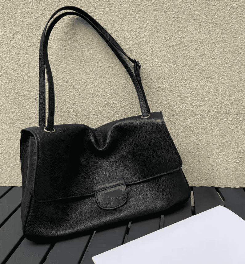 Black Chanel (GREAT QUALITY)